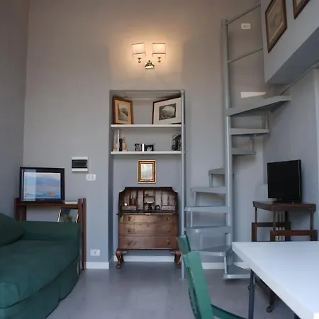 Charming House At * 那不勒斯